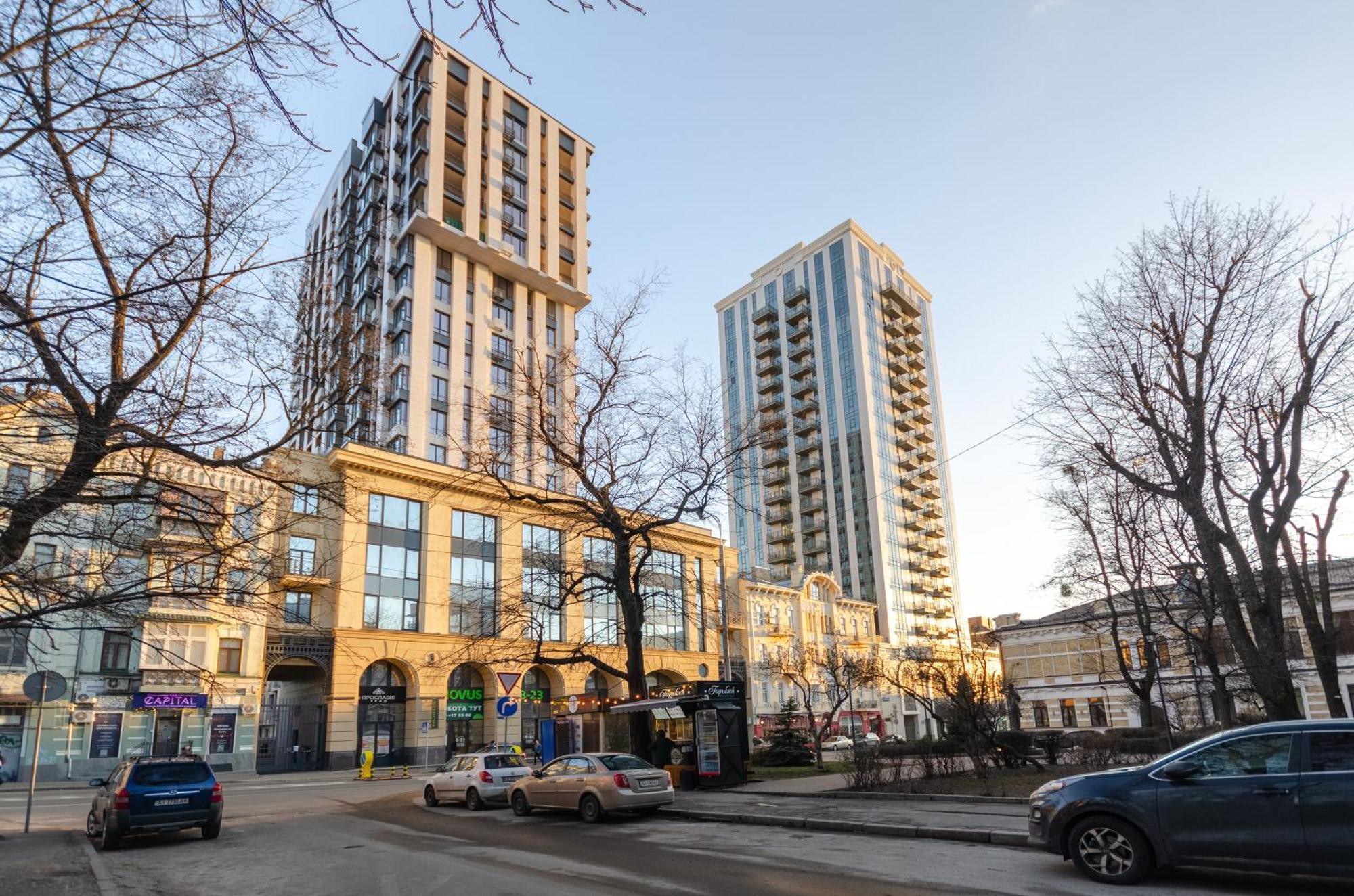 Petrovdom 12-131B Apartments In Rc "Yaroslaviv Grad"Bulvarno Kudriavska 17B Kiev Eksteriør billede